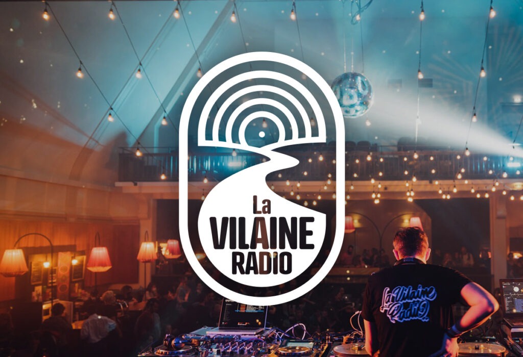 Photo du groupe La Vilaine Radio (Dj interludes / retransmission / podcast / interviews), programmé au Vilain Festival, Festival de Musique & arts de rue à Sainte-Anne-sur-Vilaine (35) le Samedi 14 Septembre 2024 le dimanche 15 septembre 2024 à 5h00